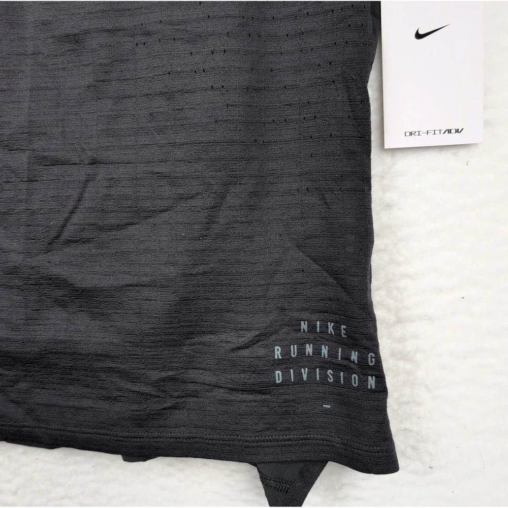 Nike Run Division ADV Pinnacle Tank Running Singlet Size Medium Black DM4775-010